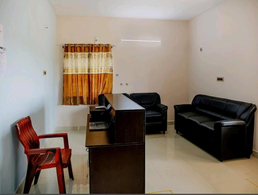 Nandas Grand Nellore Esterno foto