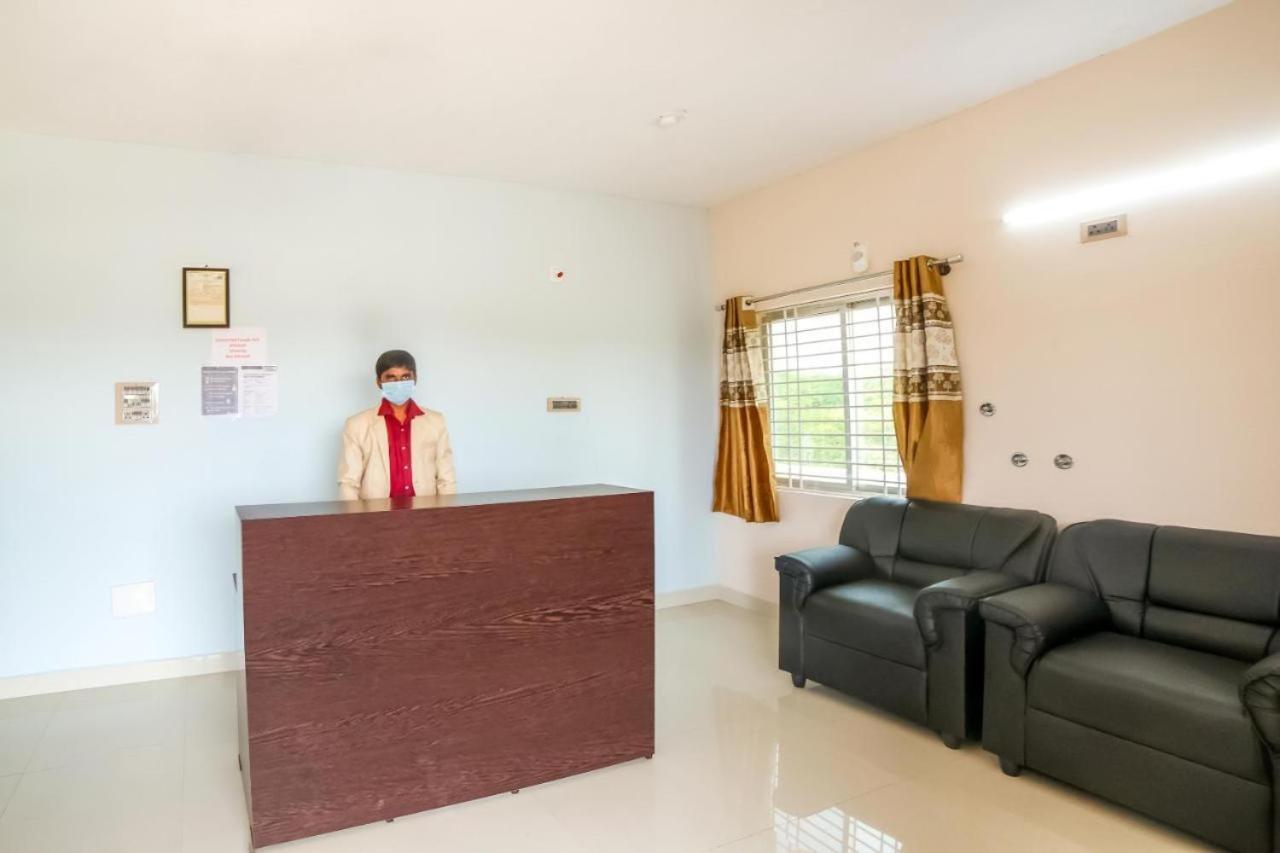 Nandas Grand Nellore Esterno foto